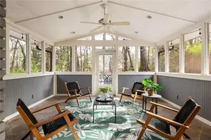 176 E Parkwood Rd, Decatur, GA 30030 - Photo 9