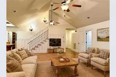 224 Hillcrest Drive, Calhoun, GA 30701 - Photo 1
