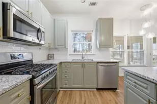 1578 Ridge Point Dr, Lawrenceville, GA 30043 - Photo 3