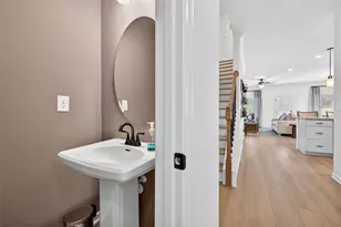 31 Alameda St, Loganville, GA 30052 - Photo 17