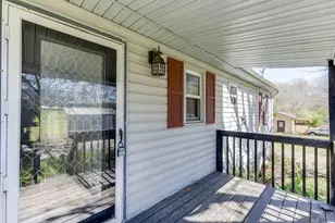 698 Melinda Dr, Winder, GA 30680 - Photo 5