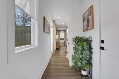 358 Clarendon Court, Gainesville, GA 30501 - Photo 3