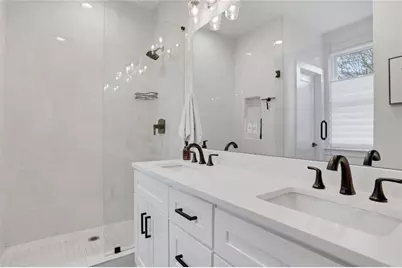 358 Clarendon Court, Gainesville, GA 30501 - Photo 29