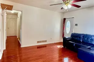 6205 Fieldcrest Dr, Morrow, GA 30260 - Photo 9