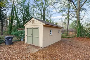 2533 Plantation Dr, East Point, GA 30344 - Photo 27