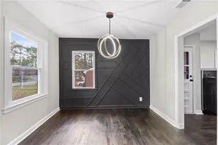 2533 Plantation Dr, East Point, GA 30344 - Photo 9