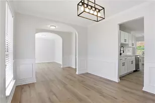 1215 Branchhill Cir, Alpharetta, GA 30004 - Photo 3