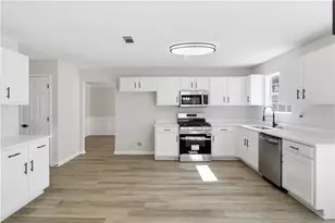 6009 Red Top Loop, Fairburn, GA 30213 - Photo 9