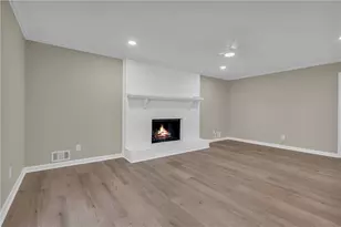 4834 Bexley Dr, Stone Mountain, GA 30083 - Photo 9