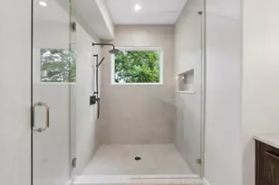 3513 Kingsboro Rd, Atlanta, GA 30326 - Photo 17