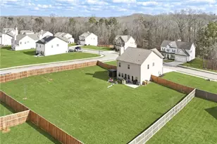 199 Laurel Cove Dr, Hoschton, GA 30548 - Photo 3