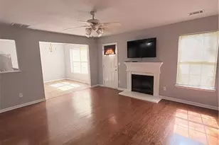 10221 Deep Creek Pl, Union City, GA 30291 - Photo 7