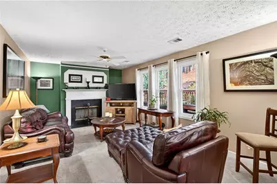 559 Wynbrooke Parkway, Stone Mountain, GA 30087 - Photo 17