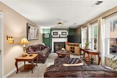 559 Wynbrooke Parkway, Stone Mountain, GA 30087 - Photo 17