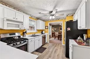 559 Wynbrooke Pkwy, Stone Mountain, GA 30087 - Photo 13