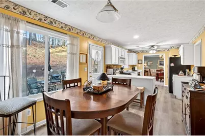 559 Wynbrooke Parkway, Stone Mountain, GA 30087 - Photo 15