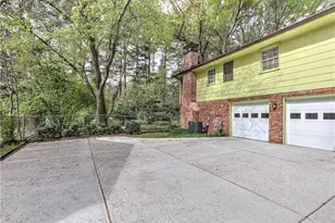 1959 Queens Way, Atlanta, GA 30341 - Photo 7