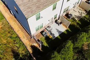 2390 Trelipe Dr, Lawrenceville, GA 30044 - Photo 29