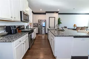 2390 Trelipe Dr, Lawrenceville, GA 30044 - Photo 13