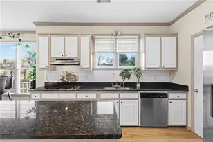 991 Bay Pointe Way SW, Lilburn, GA 30047 - Photo 15