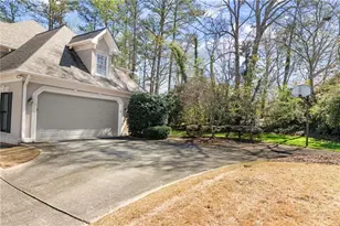 1480 Chinook Ct SW, Lilburn, GA 30047 - Photo 37