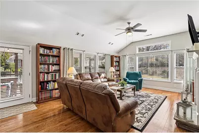 4771 Biscayne Circle, Powder Springs, GA 30127 - Photo 5