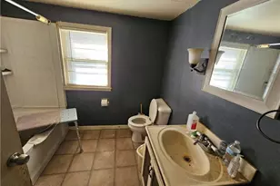 129 Brady St, Toccoa, GA 30577 - Photo 7