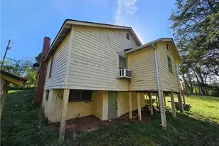 129 Brady St, Toccoa, GA 30577 - Photo 5