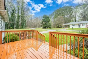 549 Pineland Circle SW, Mableton, GA 30126 - Photo 5