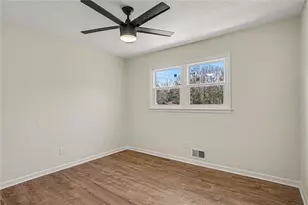 8832 Twin Oaks Dr, Jonesboro, GA 30236 - Photo 19