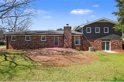 8832 Twin Oaks Drive, Jonesboro, GA 30236 - Photo 35