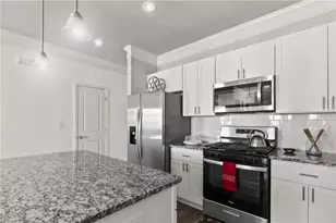 460 Village Creek Dr, Atlanta, GA 30354 - Photo 7