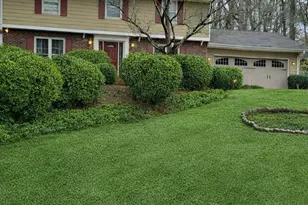 9870 Robinwood Ln, Roswell, GA 30075 - Photo 1