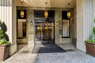 3376 Peachtree Rd NE, Atlanta, GA 30326 - Photo 37