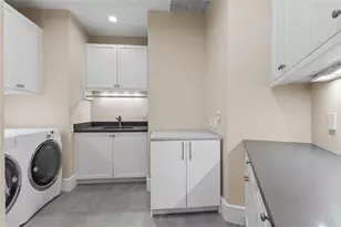 3376 Peachtree Rd NE, Atlanta, GA 30326 - Photo 13