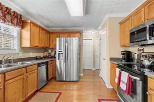 5769 Fairington Farms Ct, Lithonia, GA 30038 - Photo 15