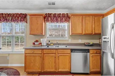 5769 Fairington Farms Court, Lithonia, GA 30038 - Photo 13