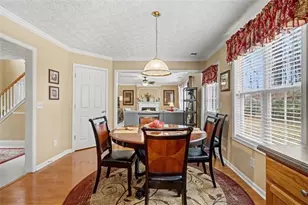 5769 Fairington Farms Ct, Lithonia, GA 30038 - Photo 17