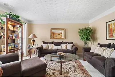 5769 Fairington Farms Court, Lithonia, GA 30038 - Photo 9