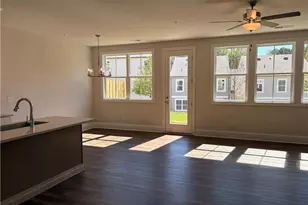 939 Crestmanor Dr, Marietta, GA 30008 - Photo 3