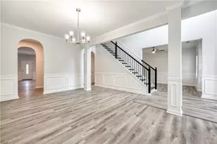 3772 Sunbridge Dr, Snellville, GA 30039 - Photo 9