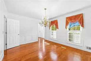 450 Shay Lind Ct SW, Lilburn, GA 30047 - Photo 5