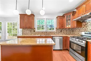 450 Shay Lind Ct SW, Lilburn, GA 30047 - Photo 17