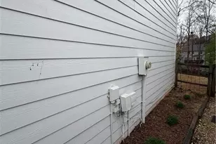 1105 Hunters Glen Dr, Woodstock, GA 30189 - Photo 5