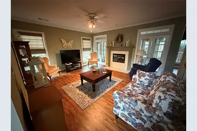 1105 Hunters Glen Drive, Woodstock, GA 30189 - Photo 13