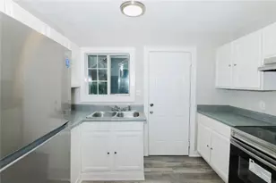 2065 Alison Ct, Atlanta, GA 30311 - Photo 3