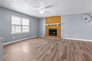 3878 Trenton Dr, Snellville, GA 30039 - Photo 3