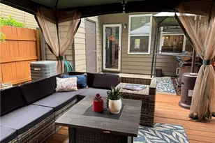 1613 Bayrose Cir, East Point, GA 30344 - Photo 5