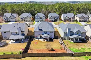 1112 Deadwood Trail, Loganville, GA 30052 - Photo 9