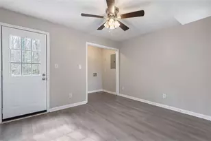 2803 Old S Dr, Jonesboro, GA 30236 - Photo 7